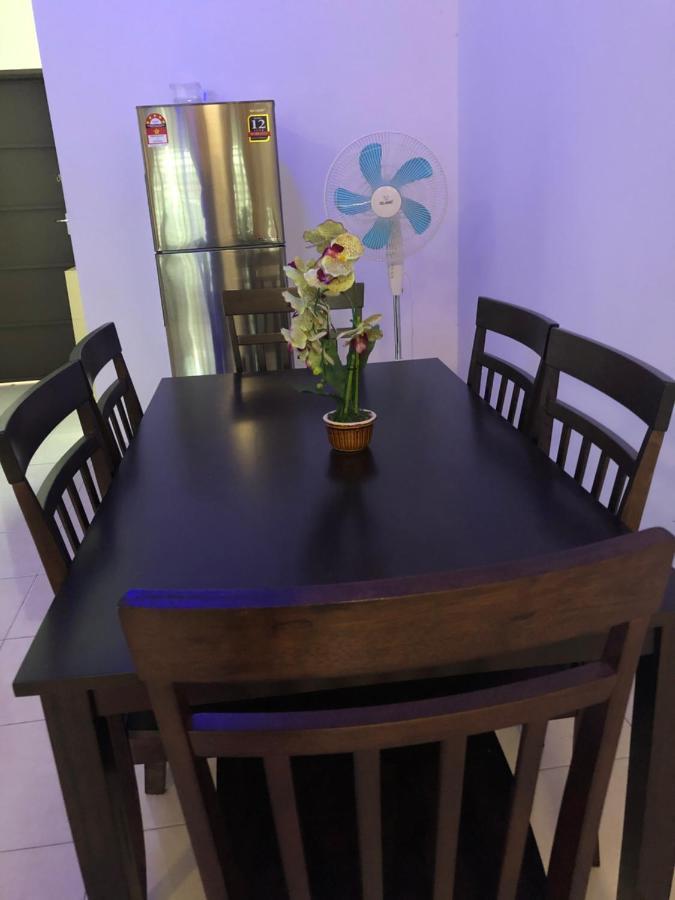 Hasnifana Homestay 斯里伊斯兰德 外观 照片